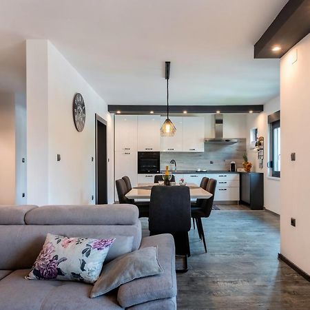 Apartman Gabrijela Muntić Exterior foto