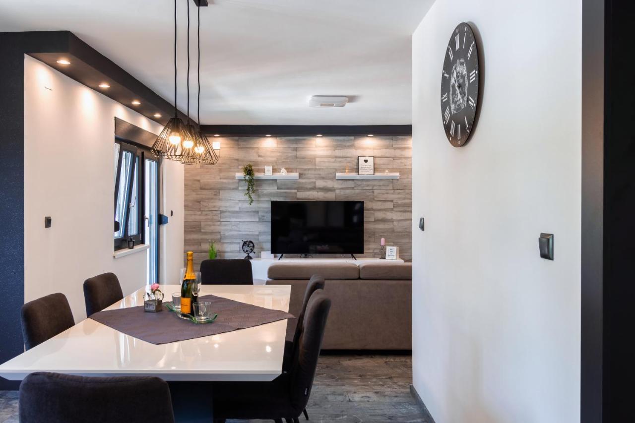 Apartman Gabrijela Muntić Exterior foto