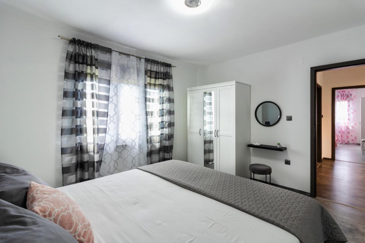 Apartman Gabrijela Muntić Exterior foto