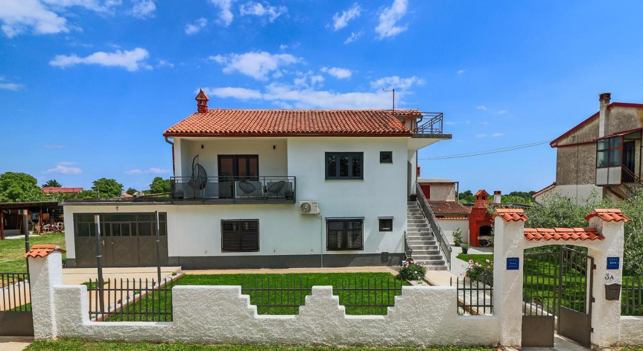 Apartman Gabrijela Muntić Exterior foto